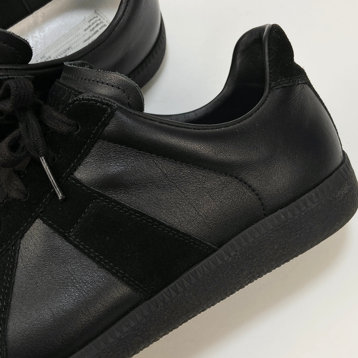 2022SS Replica Low Top Monotone S57WS0236 P1897 41 / 26cm