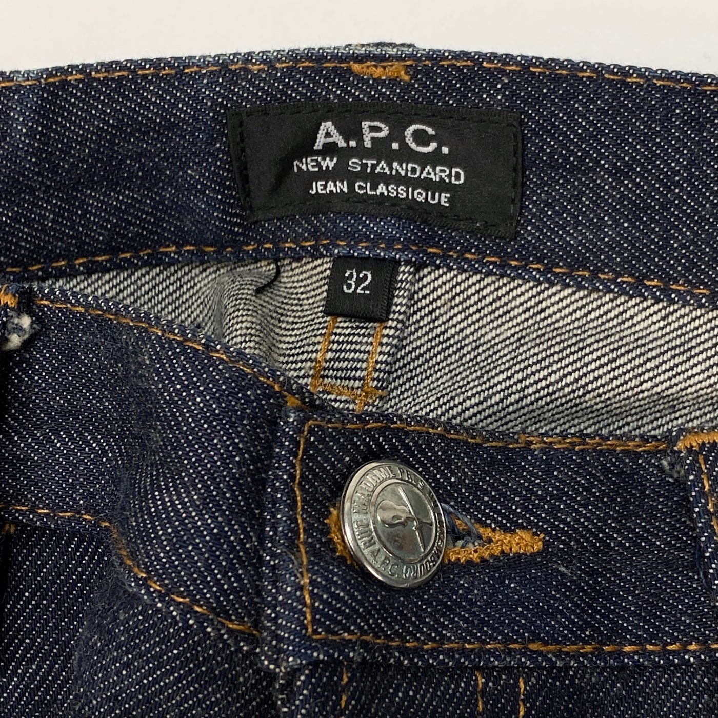 NEW STANDARD DENIM 32