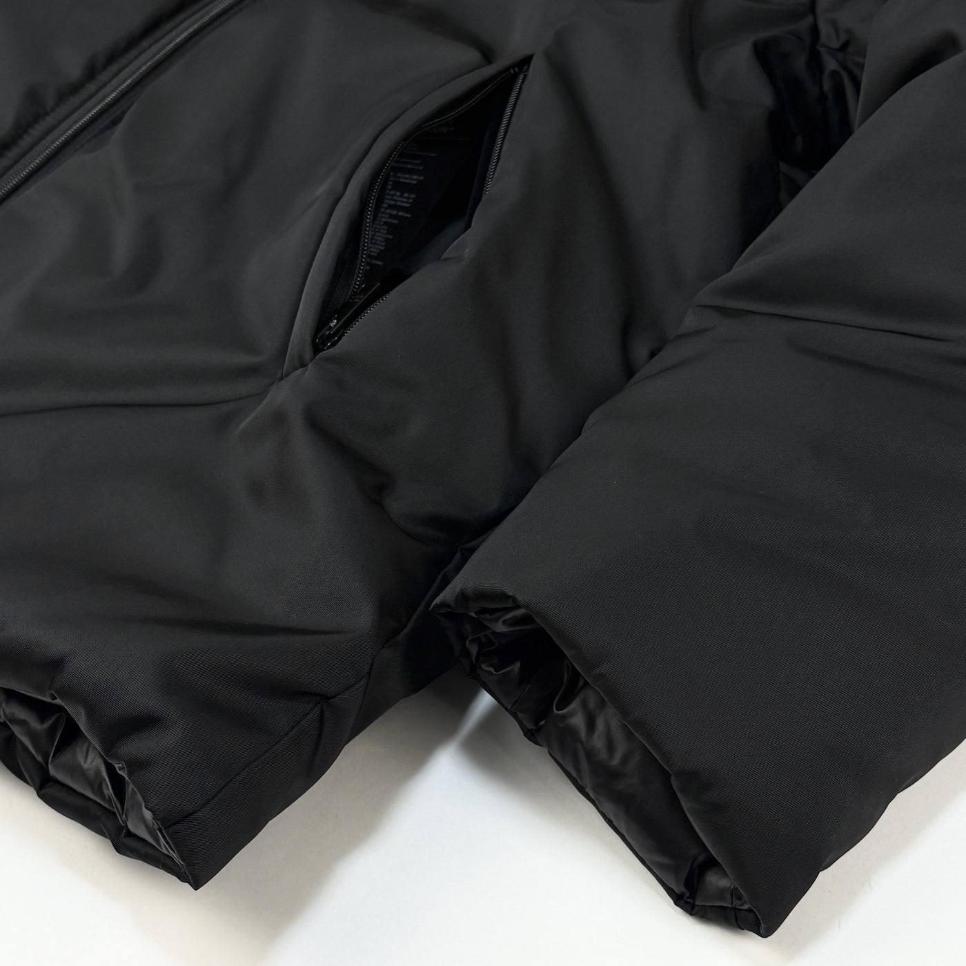2023AW Hooded Re-Nylon Down Jacket SGC398 S232 1WQ8 M