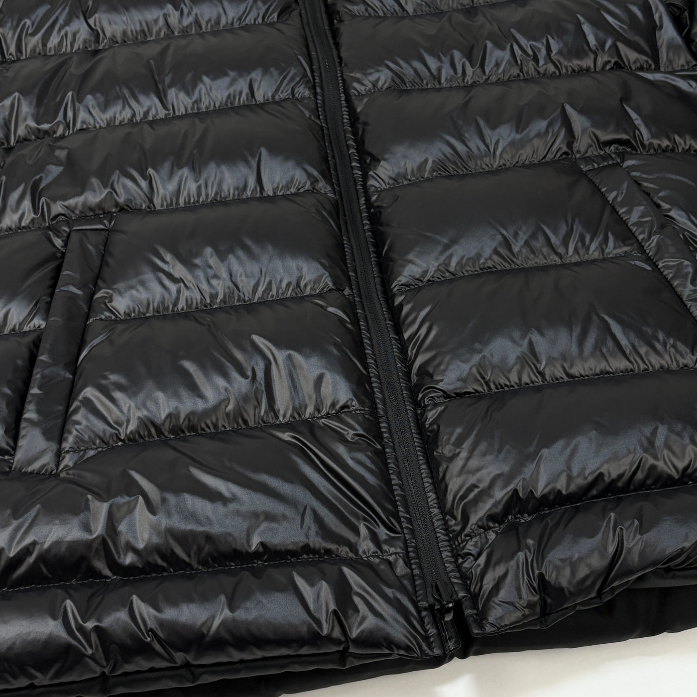2023AW Hooded Re-Nylon Down Jacket SGC398 S232 1WQ8 M