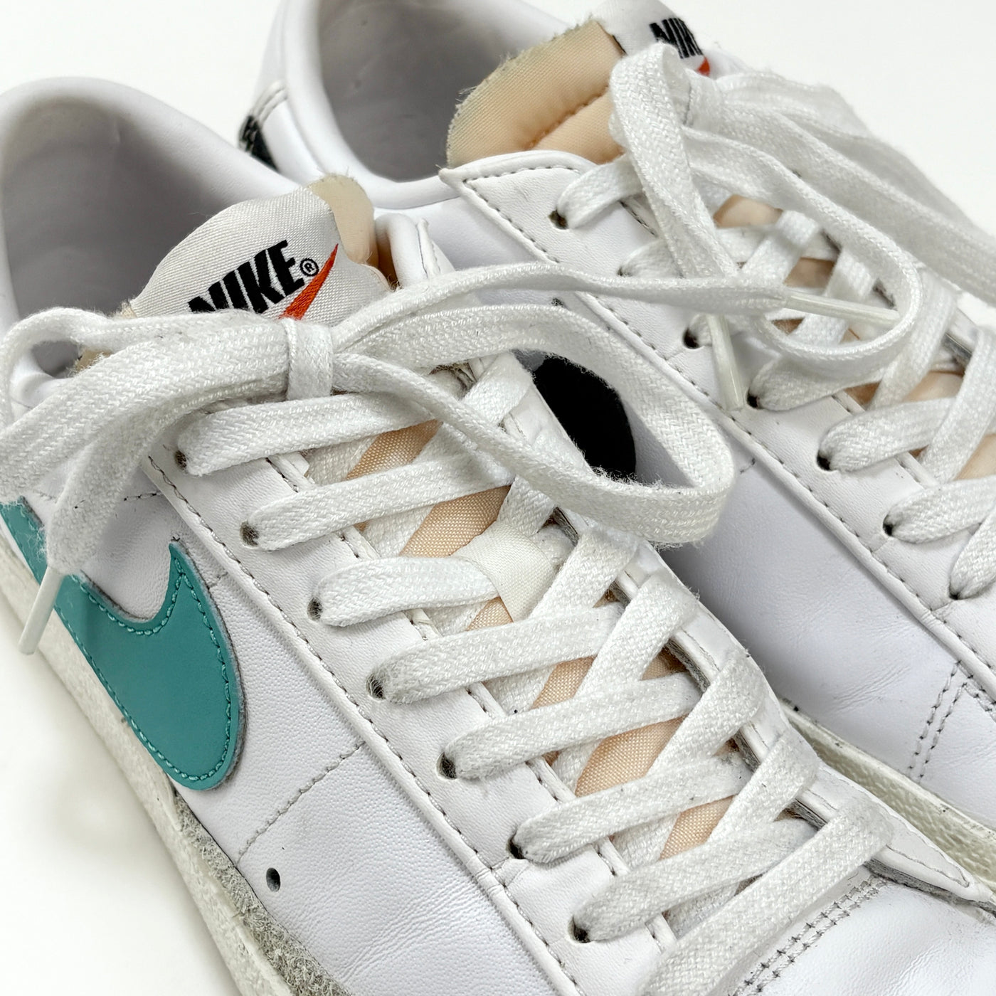 2022SS BLAZER LOW 77 VNTG DA6364-105 US6 / 24cm