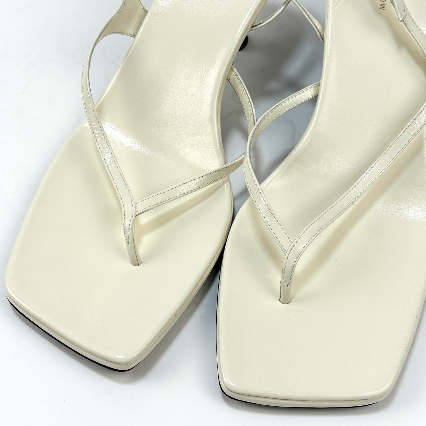 CONSTANCE SANDAL F1196 L35