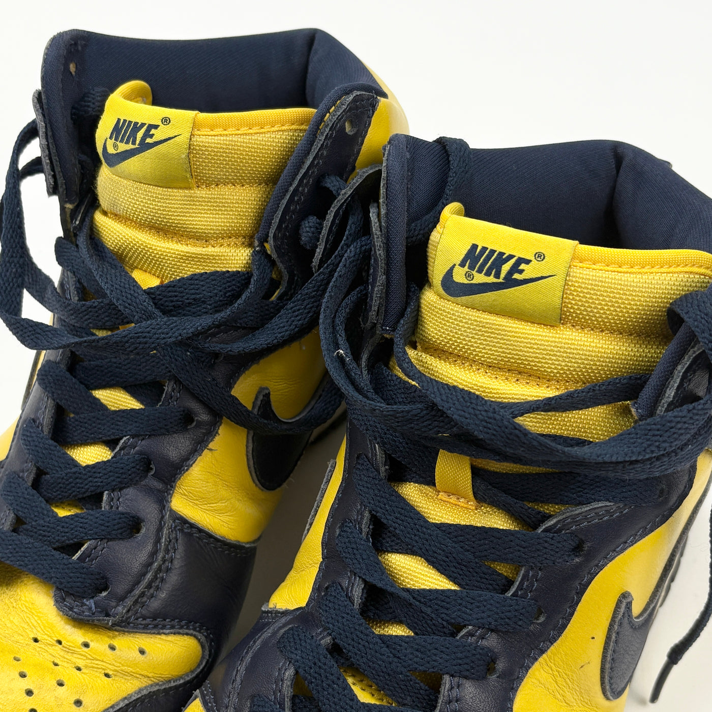 DUNK HI SP "MICHIGAN" VARSITY CZ8149-700 US9 / 27cm