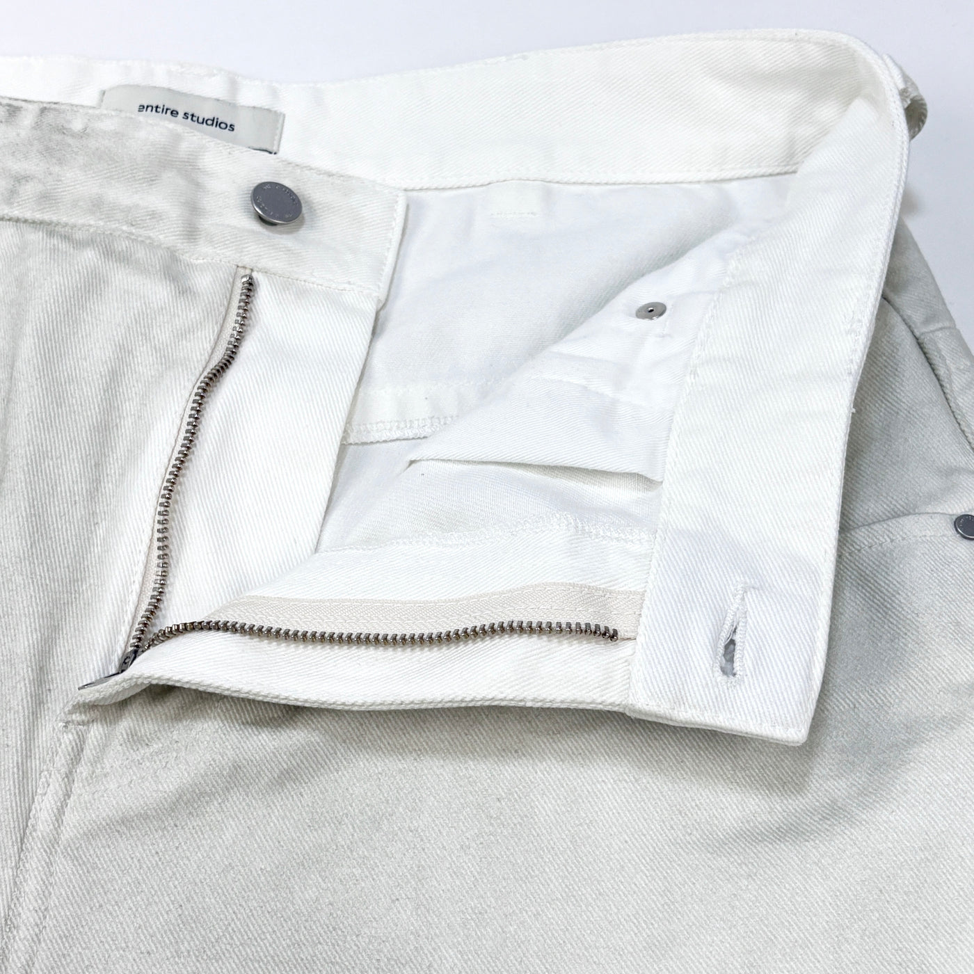 2025SS D-SHORTS BONE ES2570BO PO0161 / BFS-15040 L