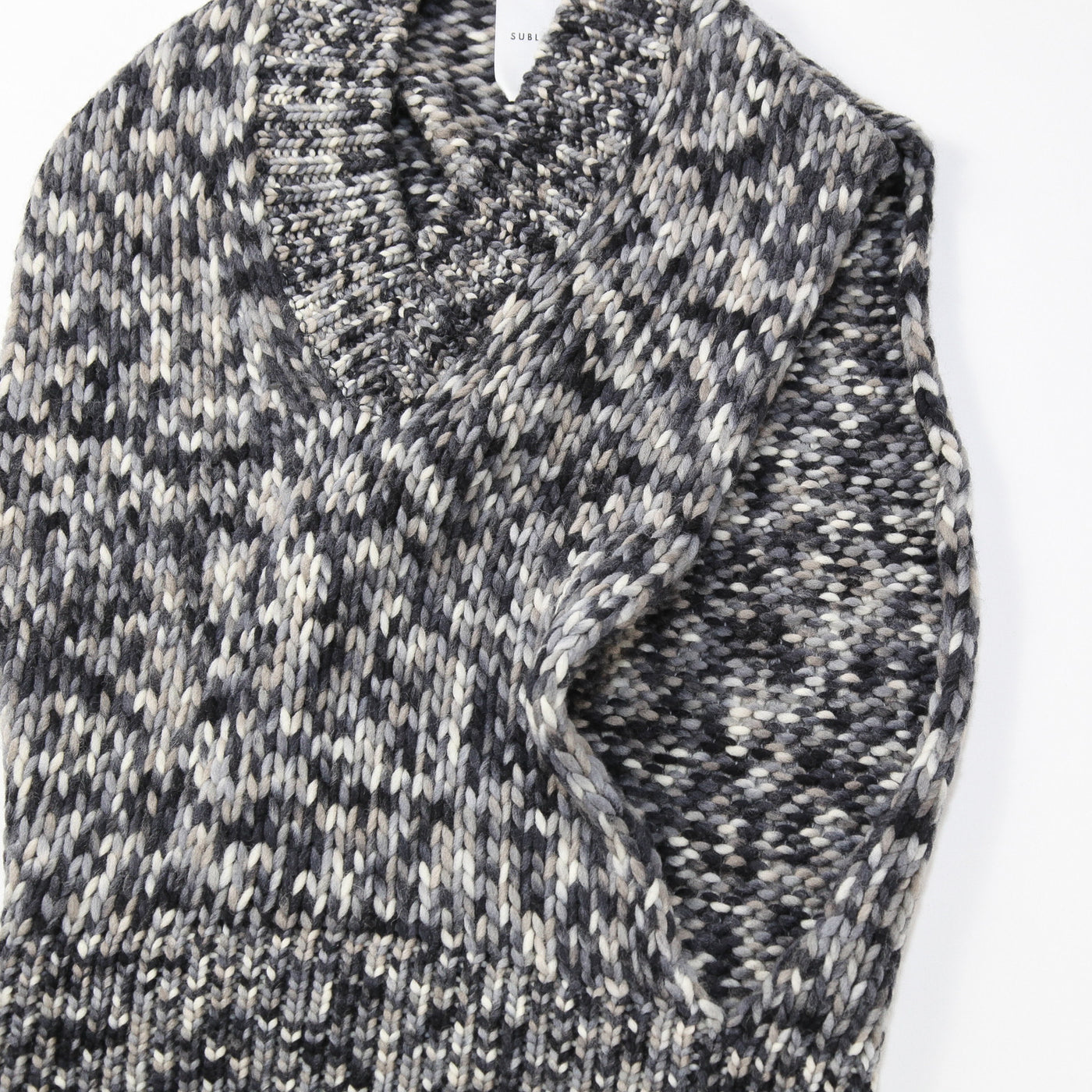 SEC.10 LOW GAUGE KNIT V-NECK VEST .10 S101235 FREE