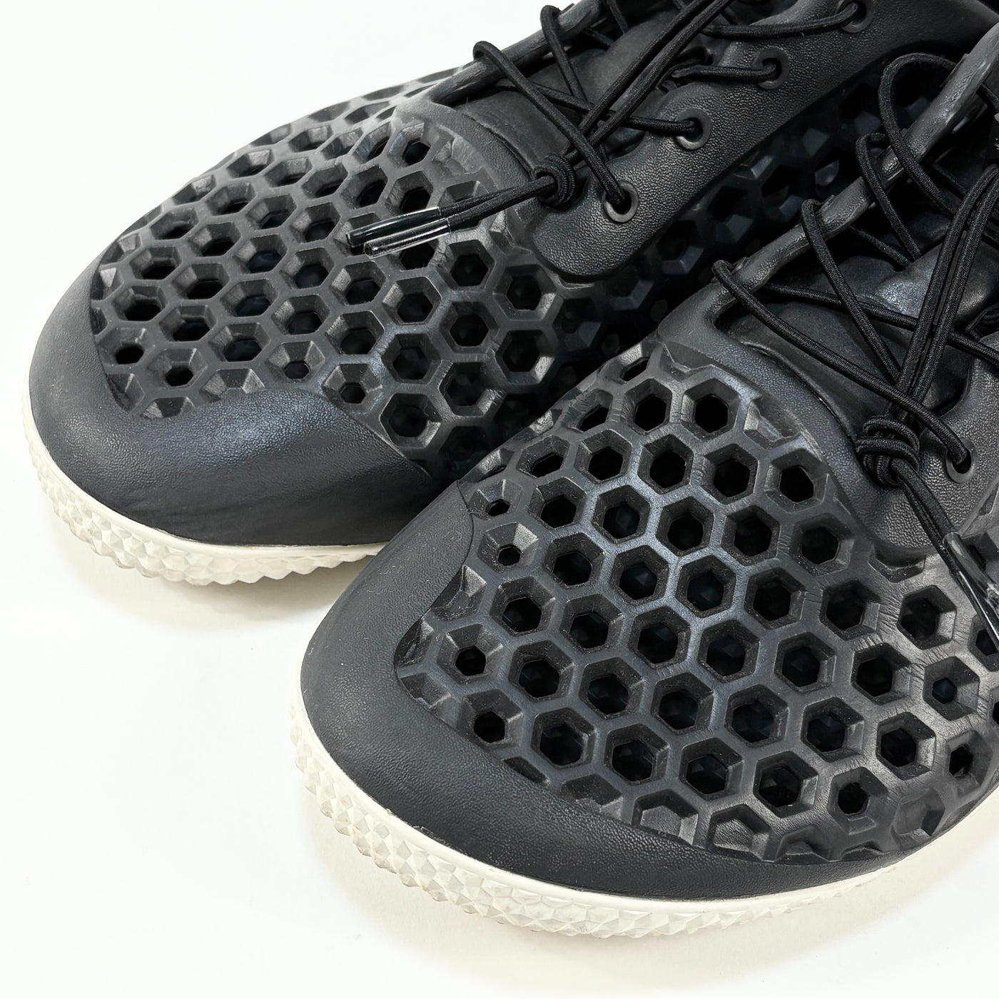 2025SS ULTRA IV 306173-01 EU46 / US12.5 / 27.9-28.7cm