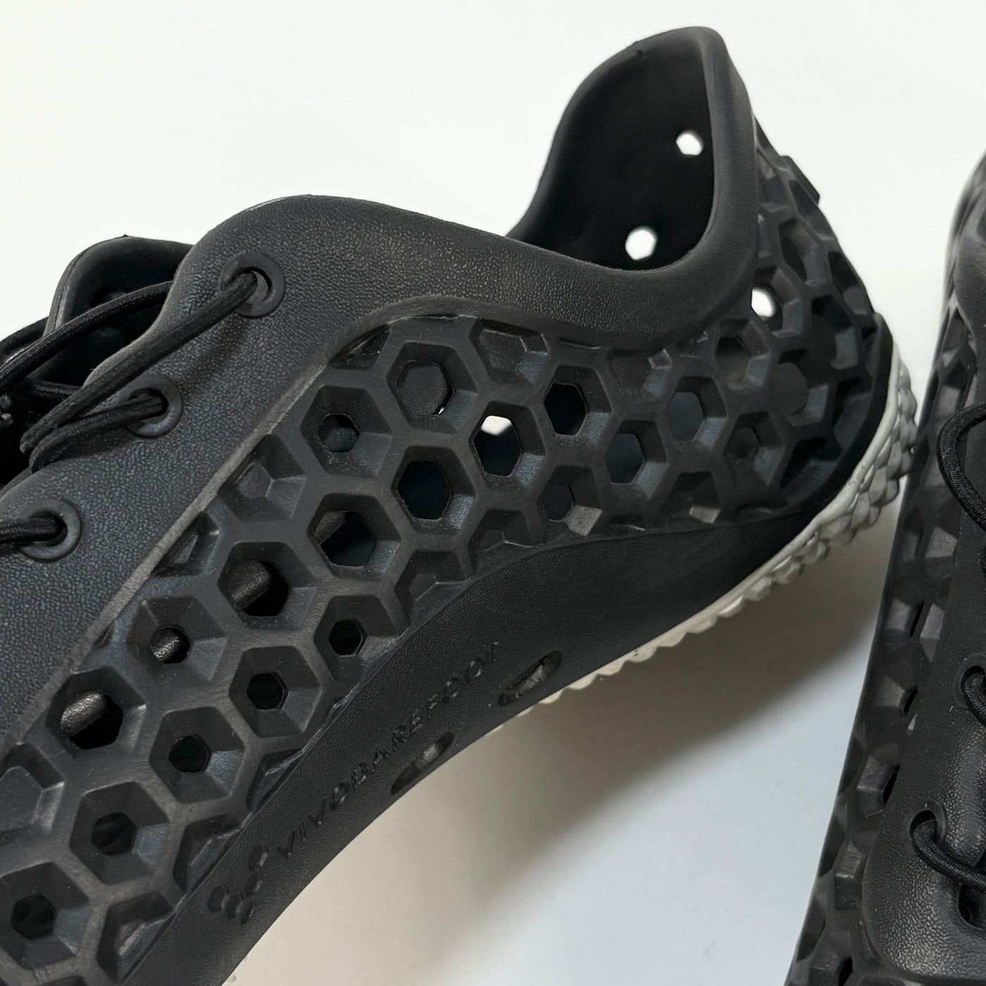 2025SS ULTRA IV 306173-01 EU46 / US12.5 / 27.9-28.7cm