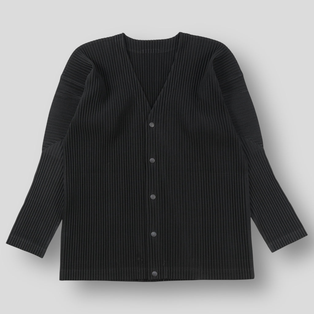 新品同様HOMMEPLISSÉISSEYMIYAKEプリーツVネックカーディガン HOMME PLISSE ISSEY MIYAKE BASICS プリーツVネックカーディガン