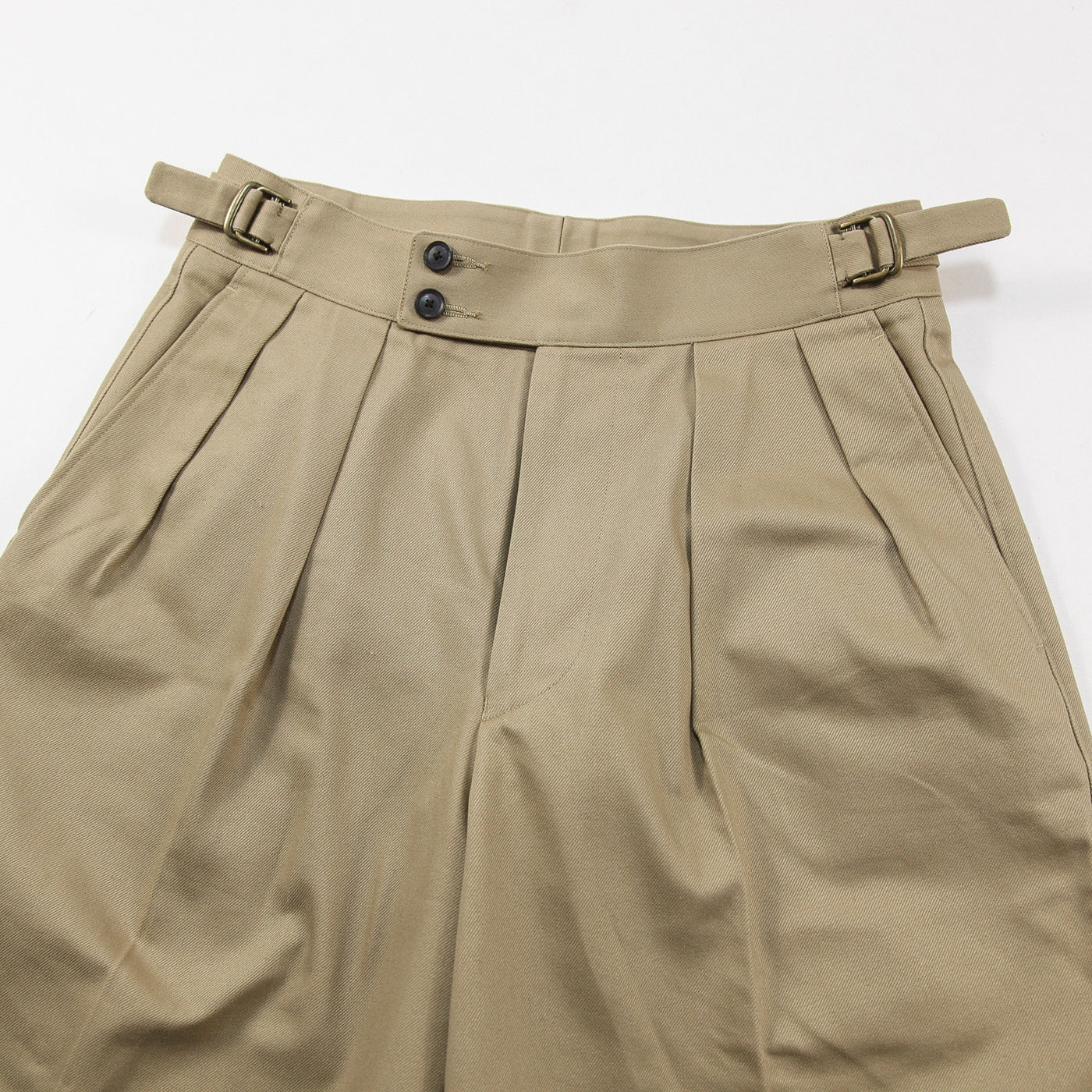 BRITISH MADE / ブリティッシュメイド 2025SS グルカショーツ ホワイト