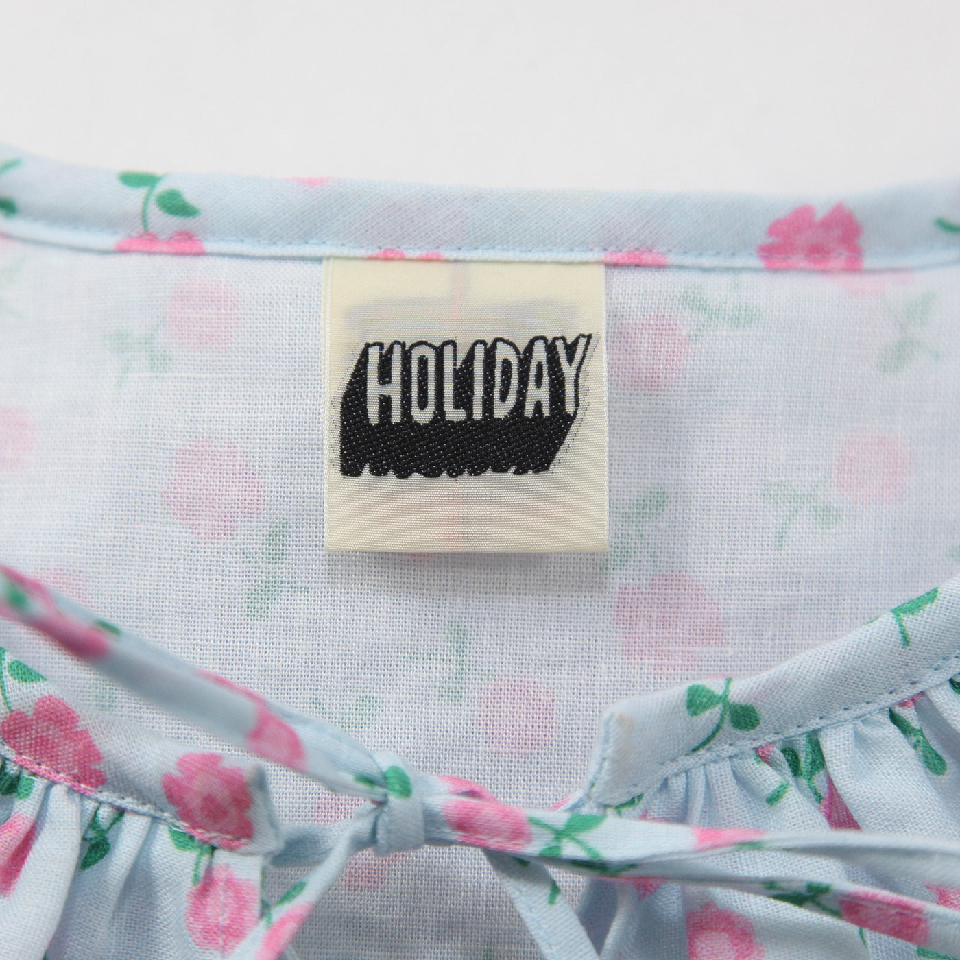 HOLIDAY / ホリデイ 2026SS FLOWER BIG COLLAR MINI DRESS 26102001